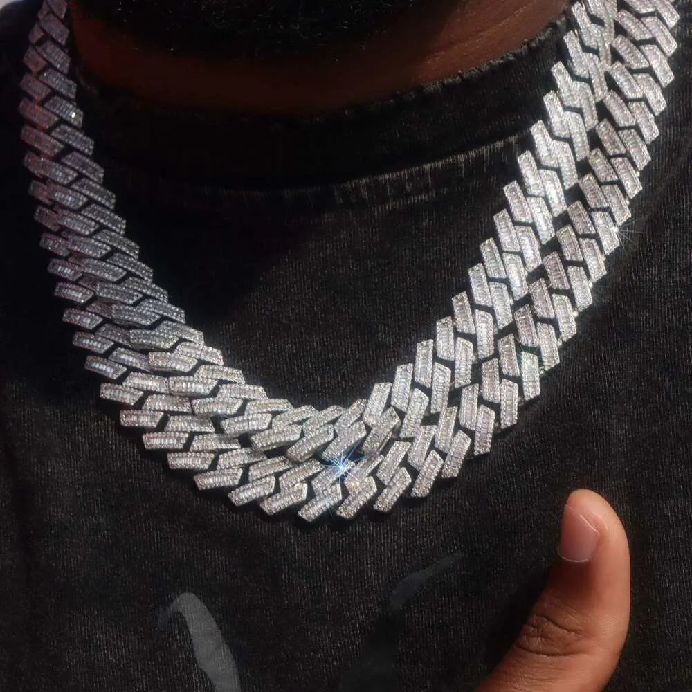 Diamond Prong Link Chain in White Gold - 20mm